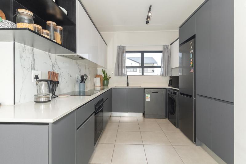 2 Bedroom Property for Sale in The Huntsman Western Cape